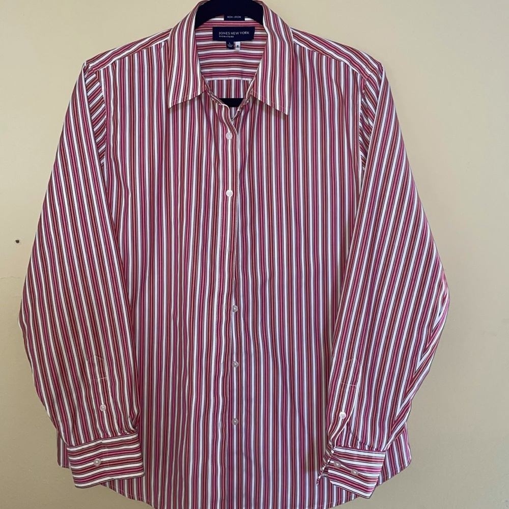 Jones New York Women Long sleeved button down blouse